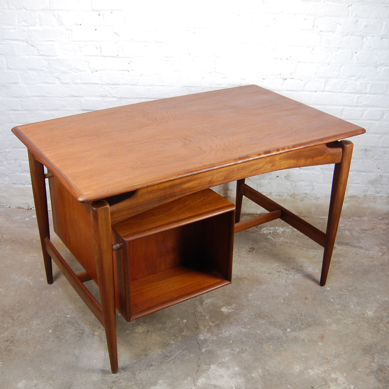Scandinavian vintage office by P.J. Neirinck - Belgium