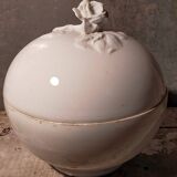 Earthenware candy box from the end of the 19th century