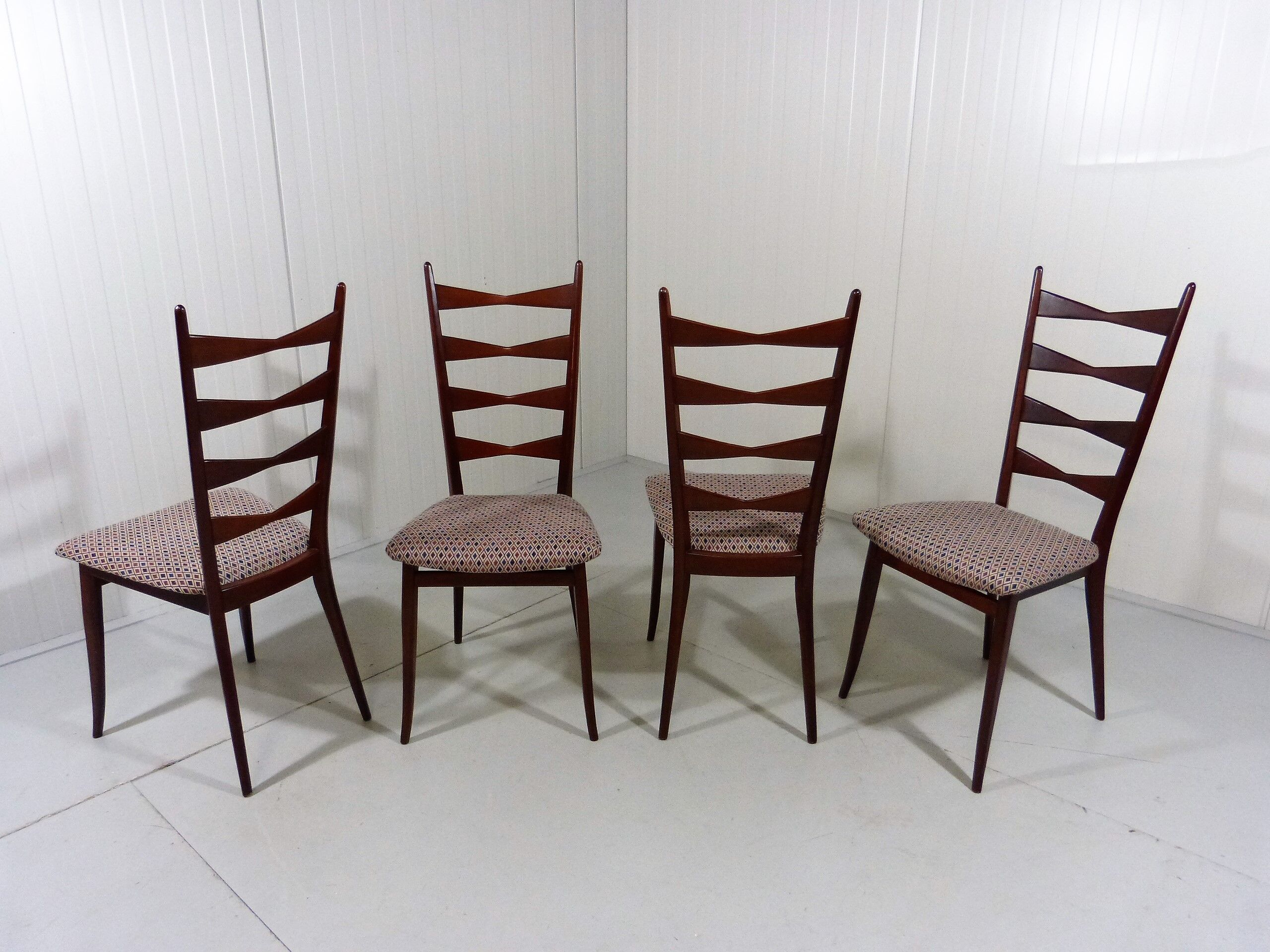 Set of 4 dining chairs, Italy