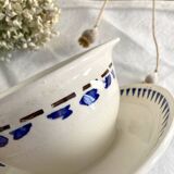 Longchamp ironstone gravy boat, Arlette model, 1950s