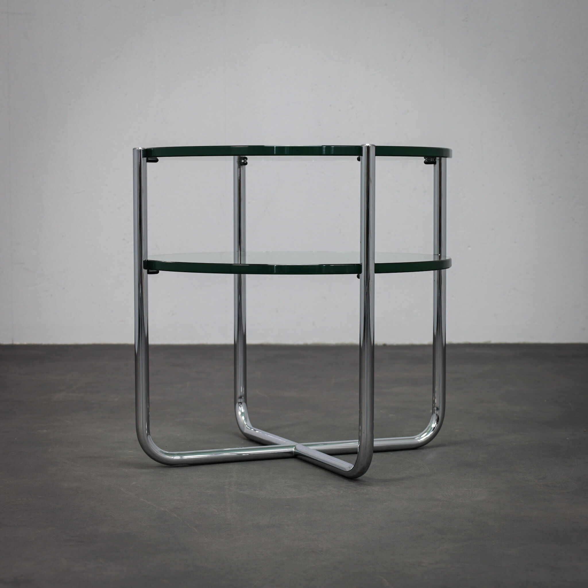 Bauhaus side table model 425 by Dutch Originals, 1990s.