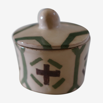 Pot en céramique peint à la main