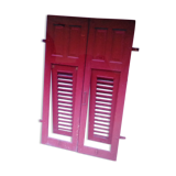 2 pairs of red shutters