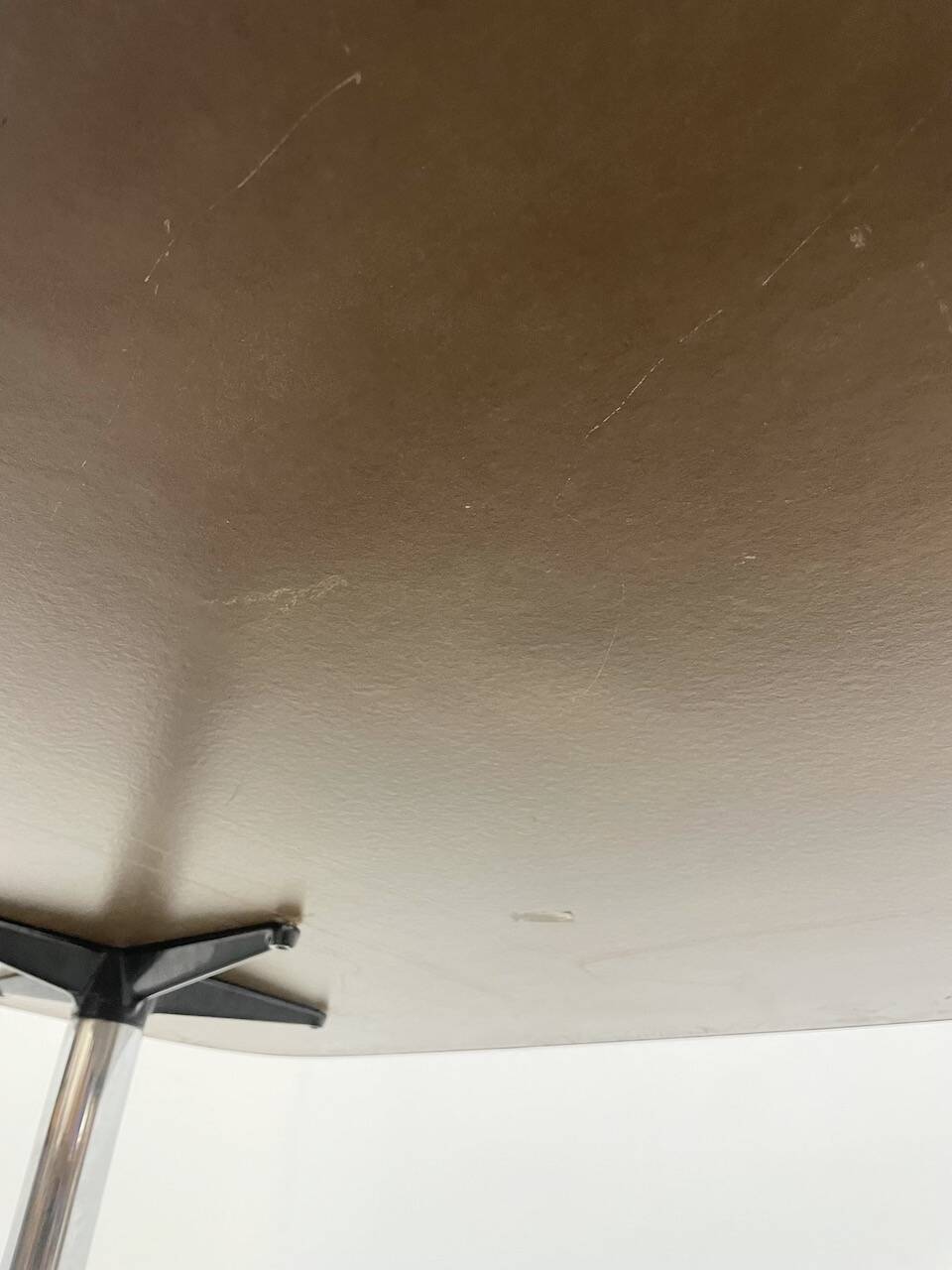 Giancarlo Piretti conference table