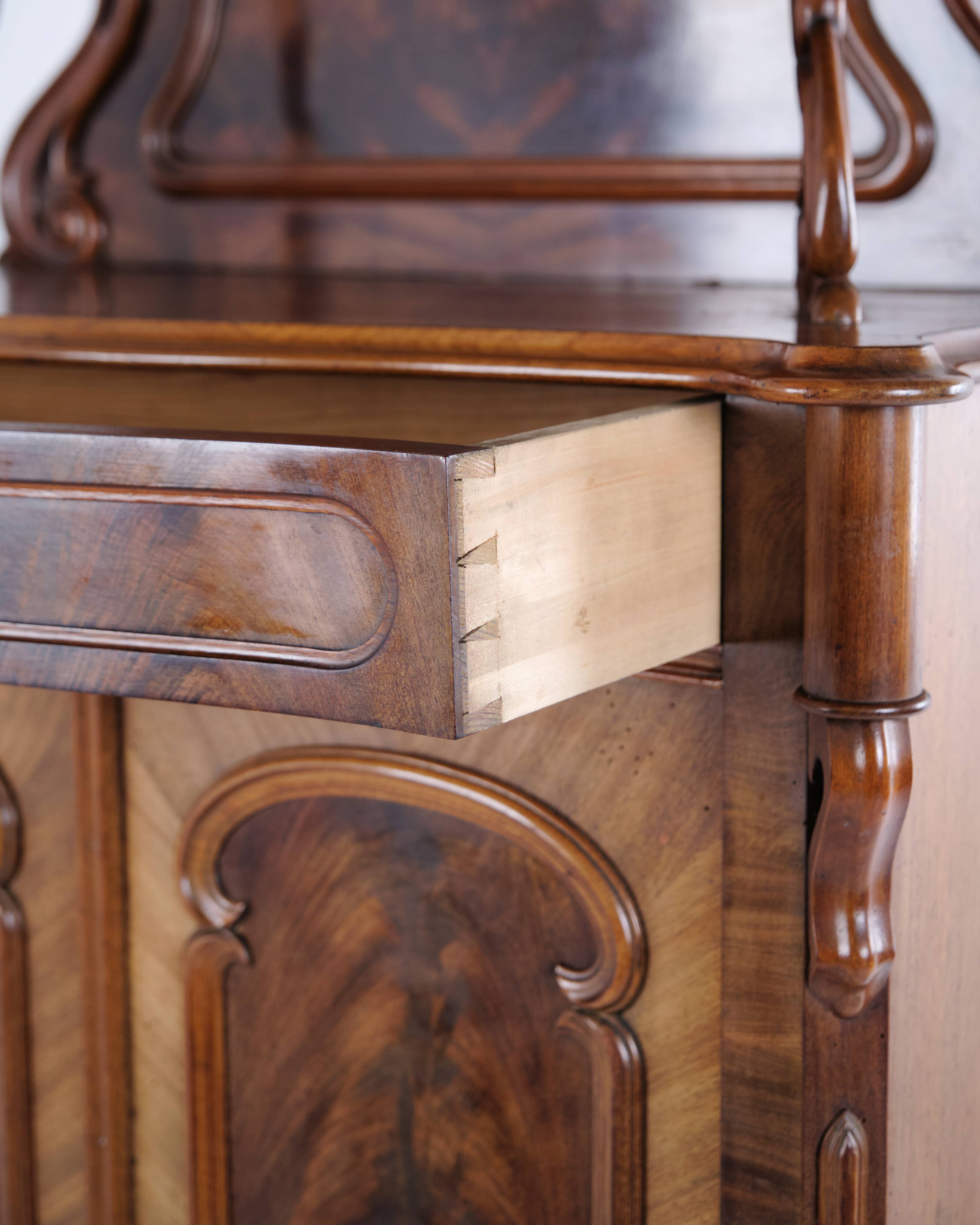 Cabinet – Mahogany – Antique – Carvings – Doors & Shelves – 1880s