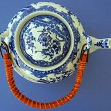 Japanese blue-white porcelain teapot