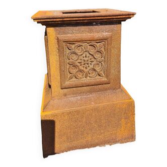 Cast iron base for medici or statue