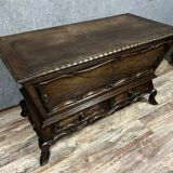 Louis XV style Piedmontese kneading trough in solid walnut circa 1850