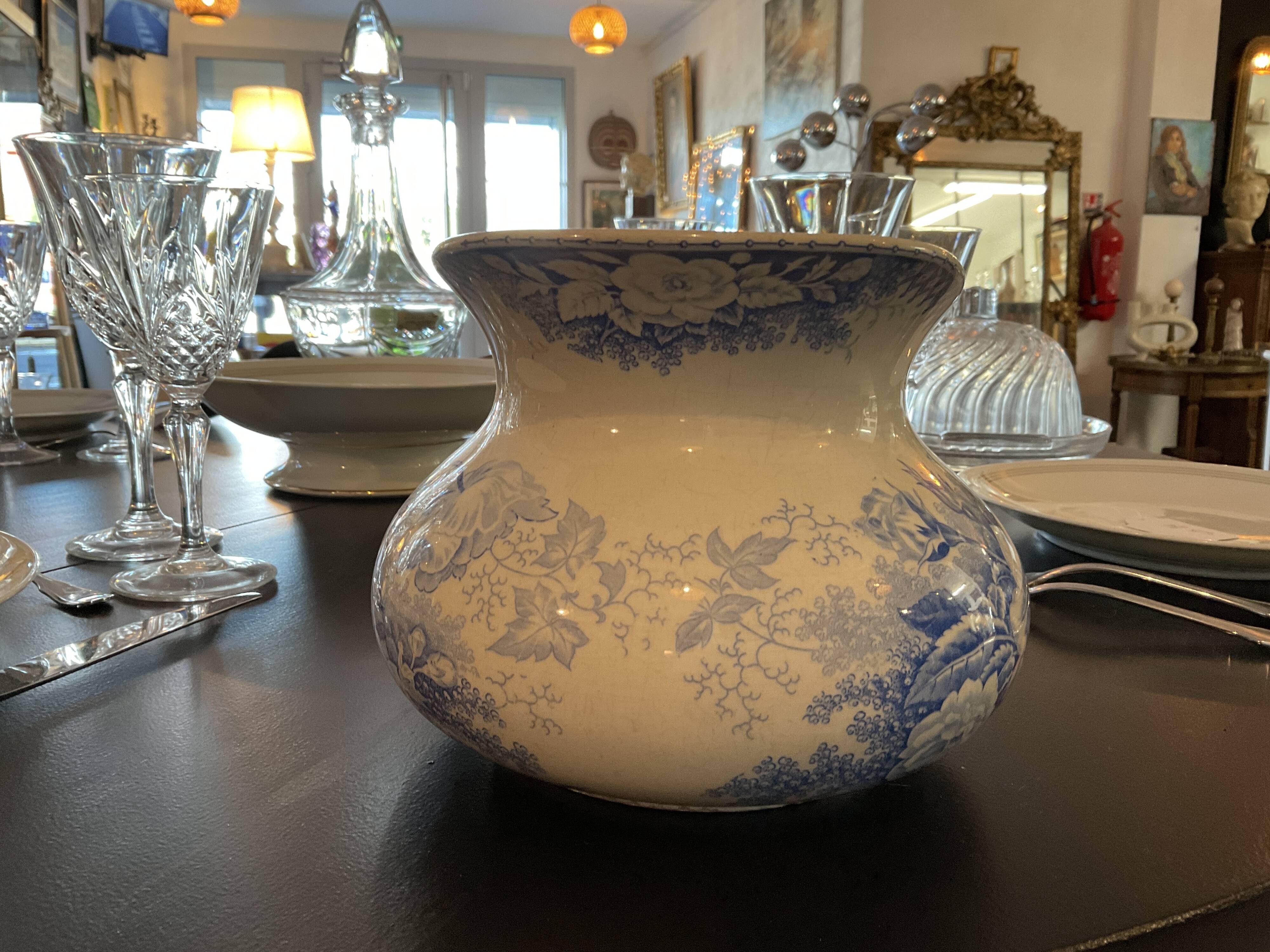 Water pitcher, Terre de fer