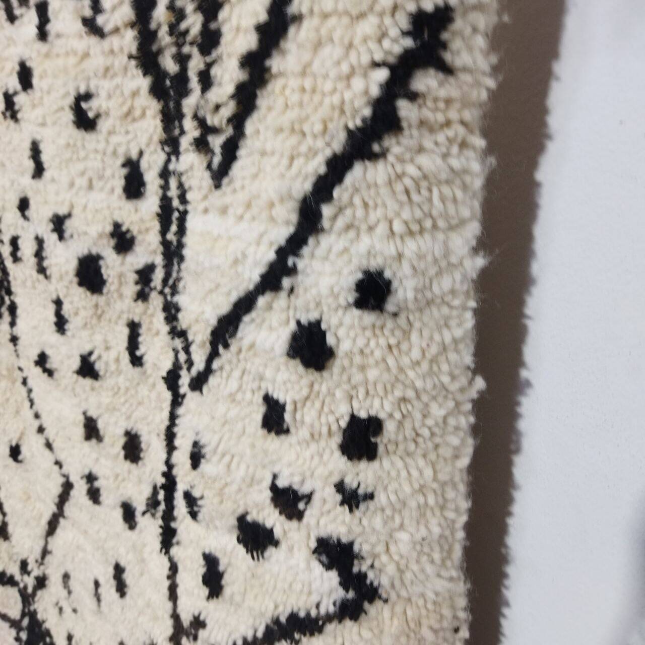 Handmade wool Berber rug 240 X 140 CM
