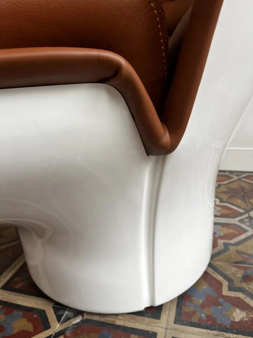 Elda – Joe Colombo, Longhi