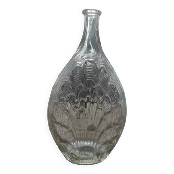Bouteille en verre moulé