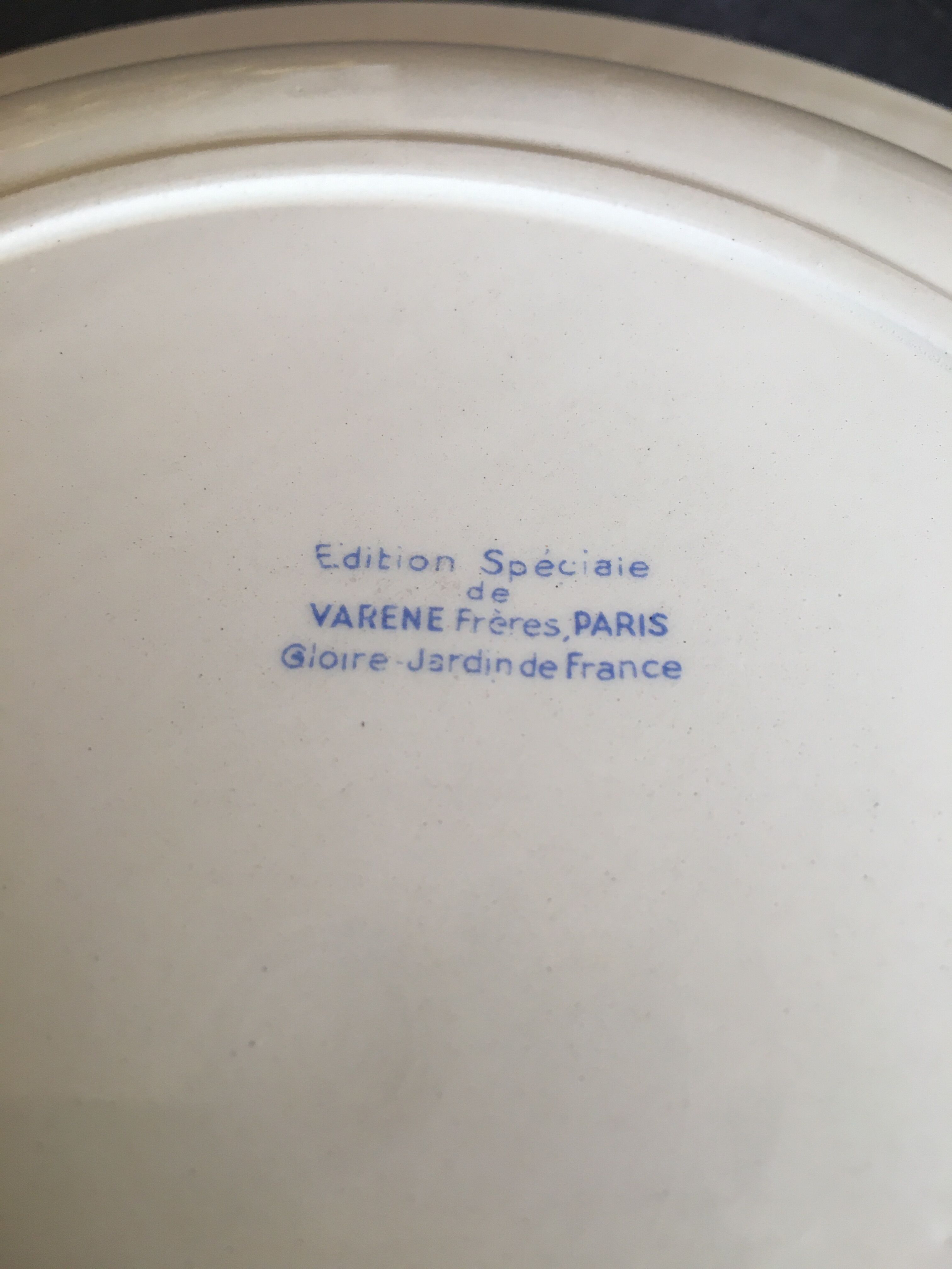 Varene brothers floral decoration plates