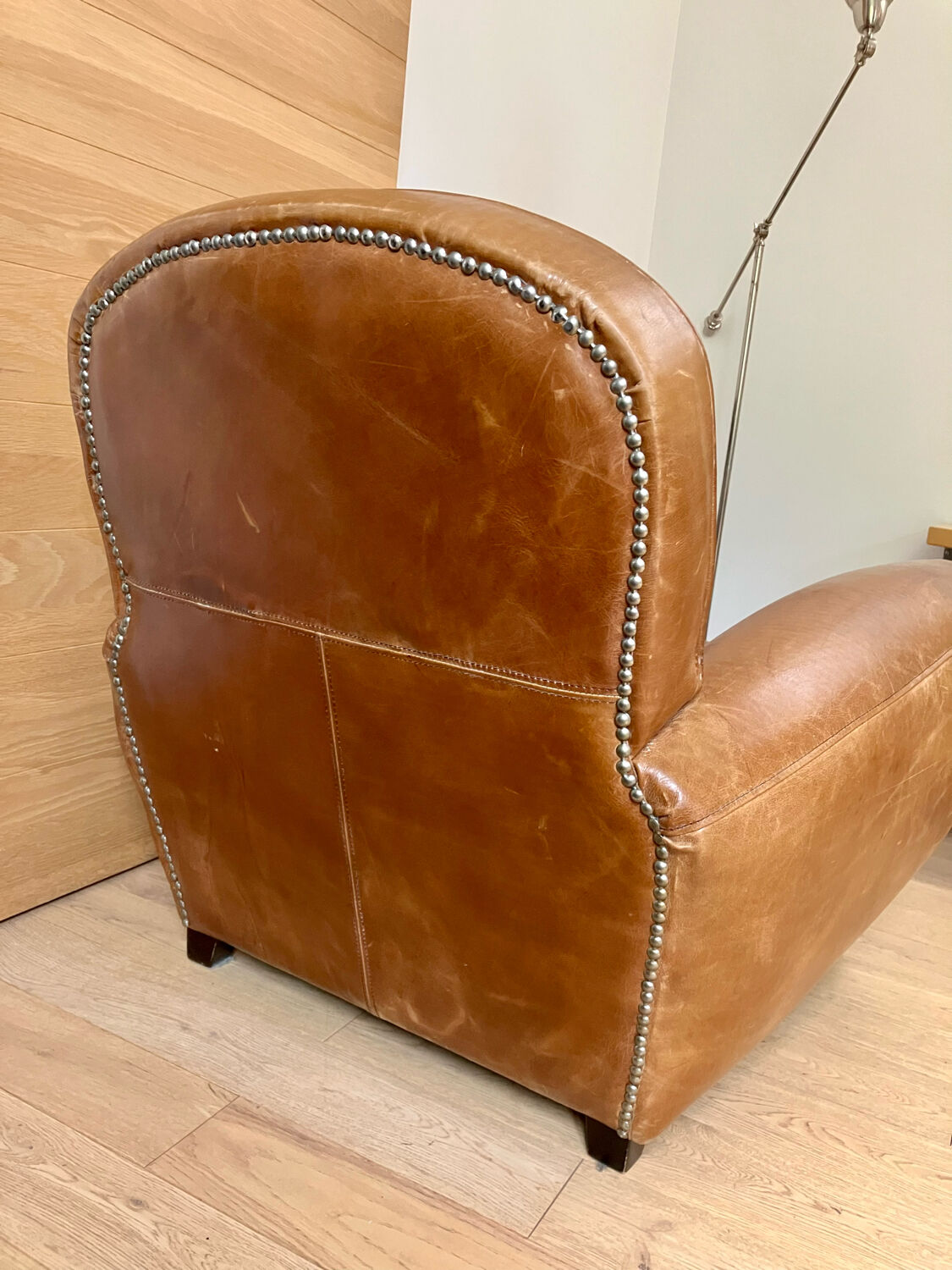 Club leather armchair
