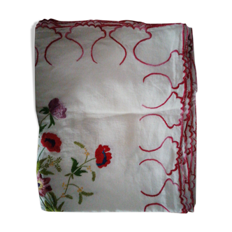 Nappe ancienne brodée