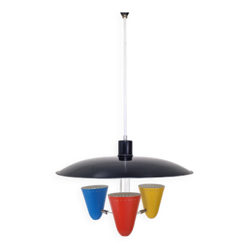 Rare suspension à 3 lumières "Zonneserie" par H. Busquet pour Hala Zeist, années 50.