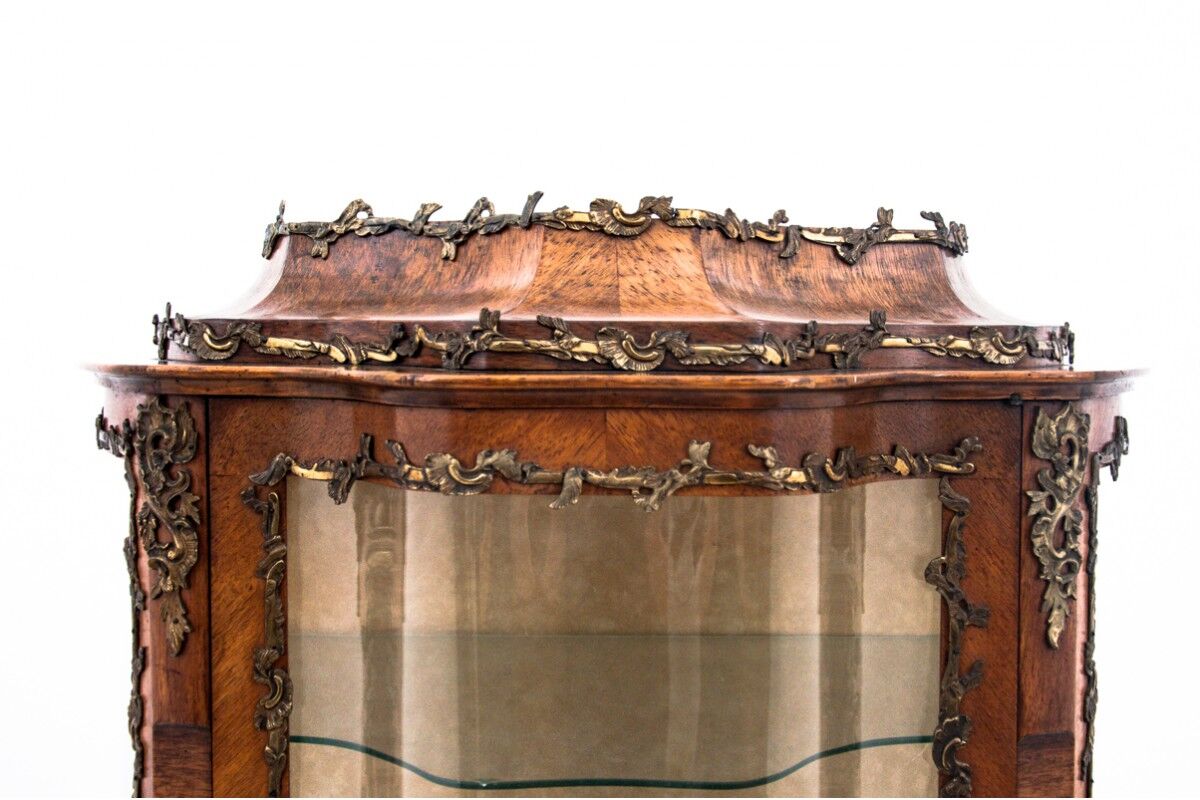 Vitrine, France, vers 1880.