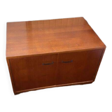 Meuble en bois bas