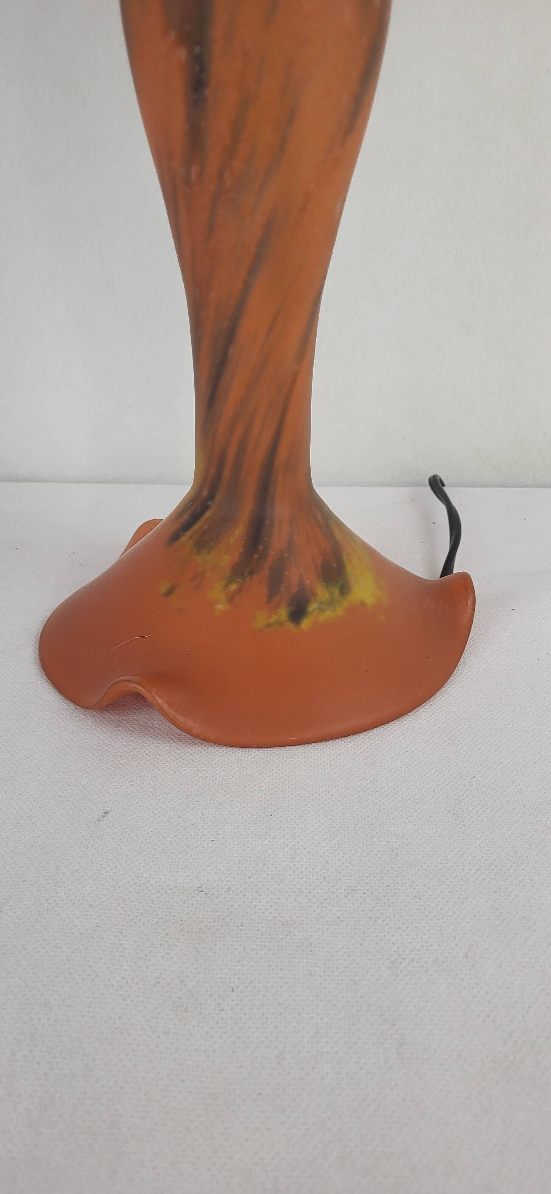 Glass paste lamp