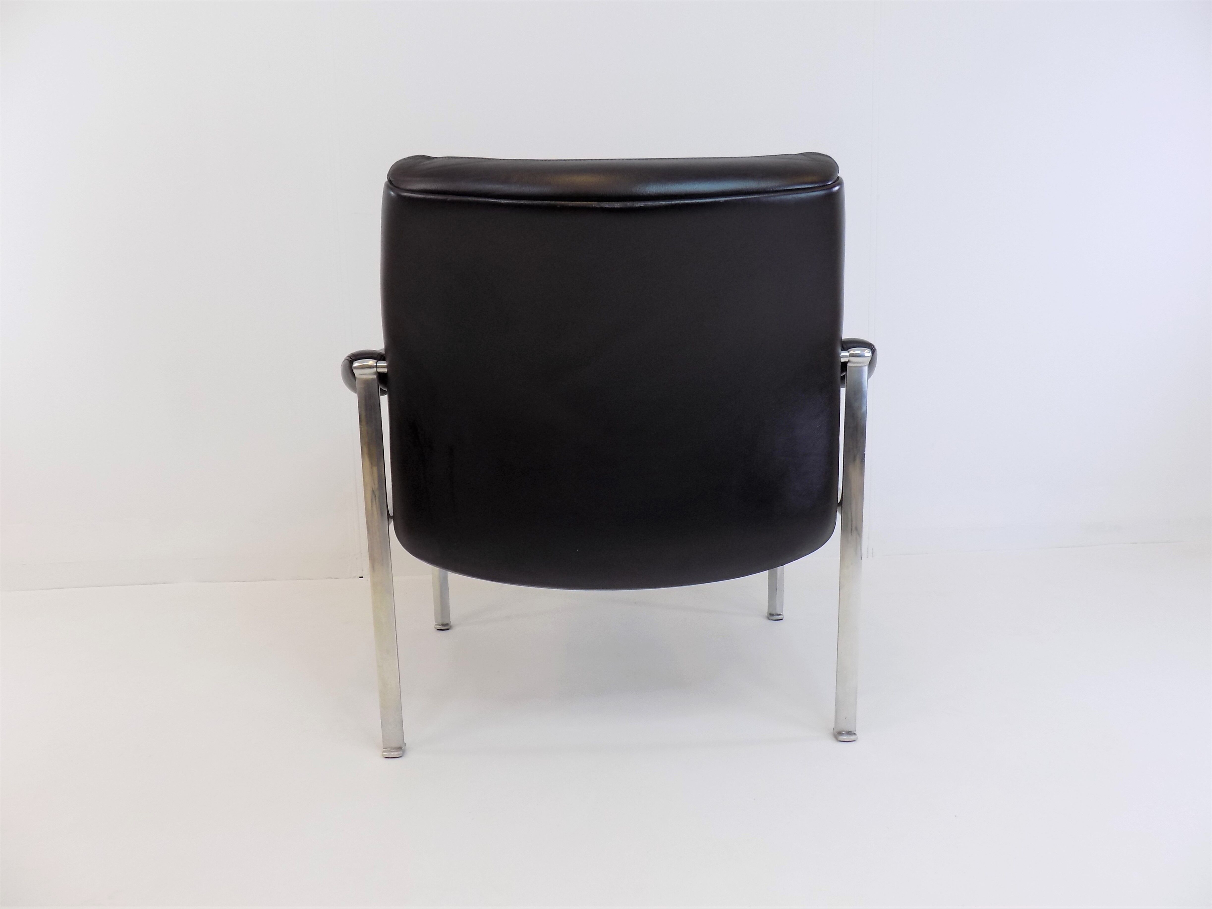 Lot de 2 fauteuils en cuir Röder Söhne by Miller Borgsen