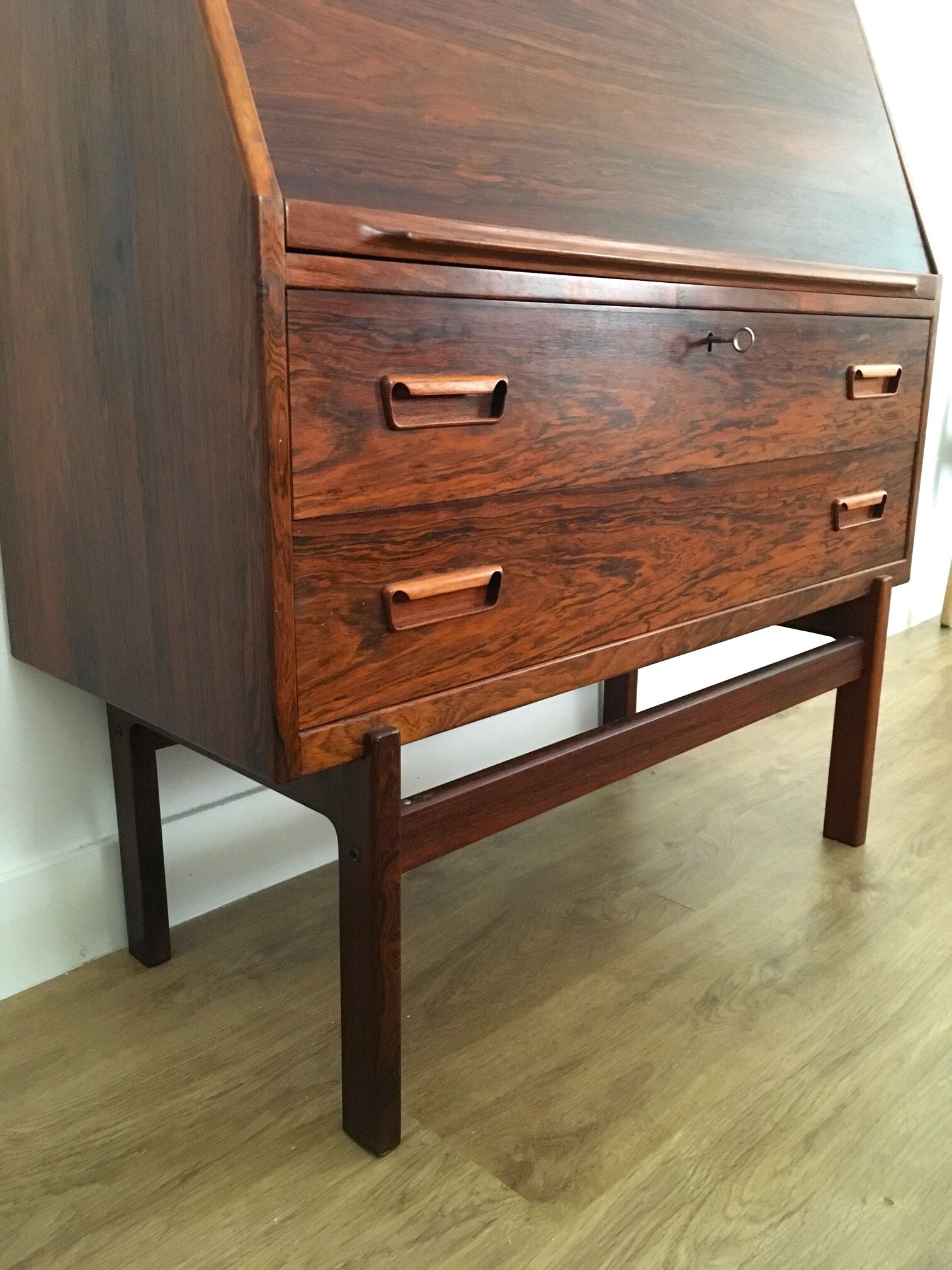 Bureau en palissandre modèle 68 par Arne Wahl Iversen, Danemark années 1960