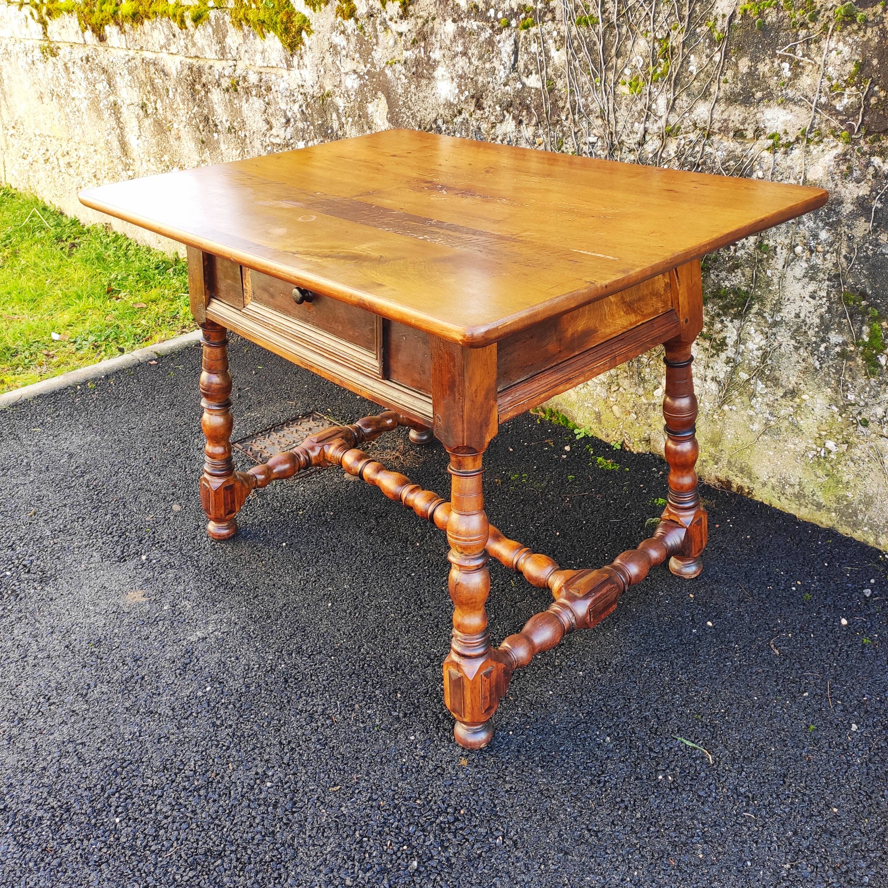 Antique Swiss table in solid walnut - 19th century