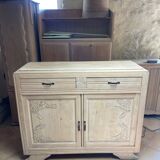 Buffet en hêtre massif sculpté – aérogommé, décapé, sablé