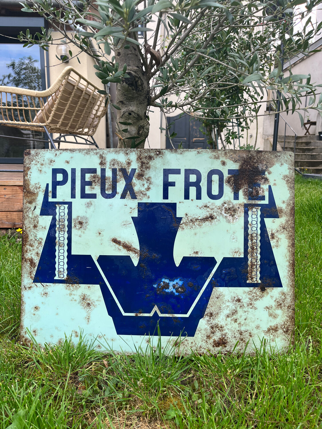 Enamelled advertising plate Frote Piles