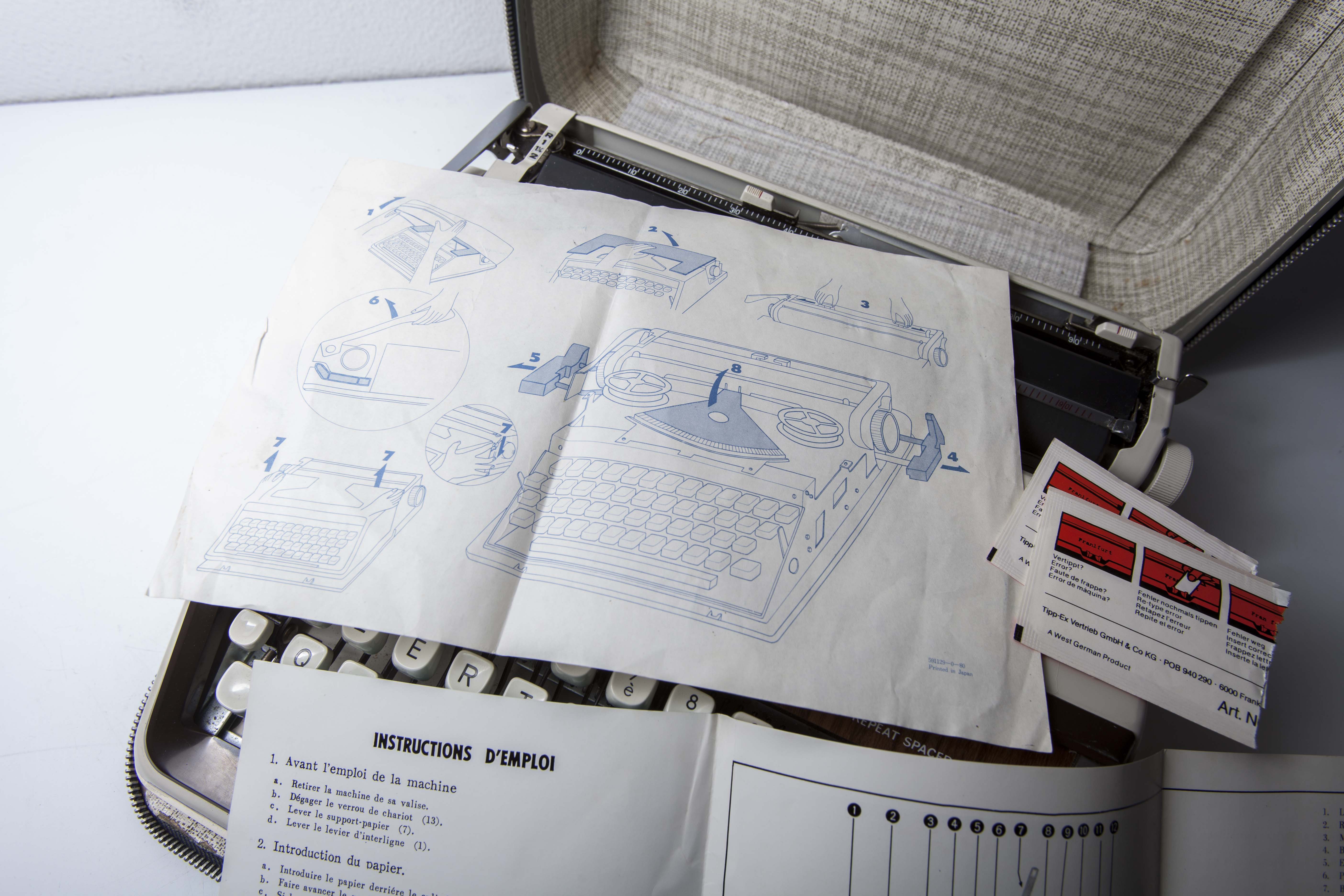 Brother Deluxe 1350 revised typewrite 1971