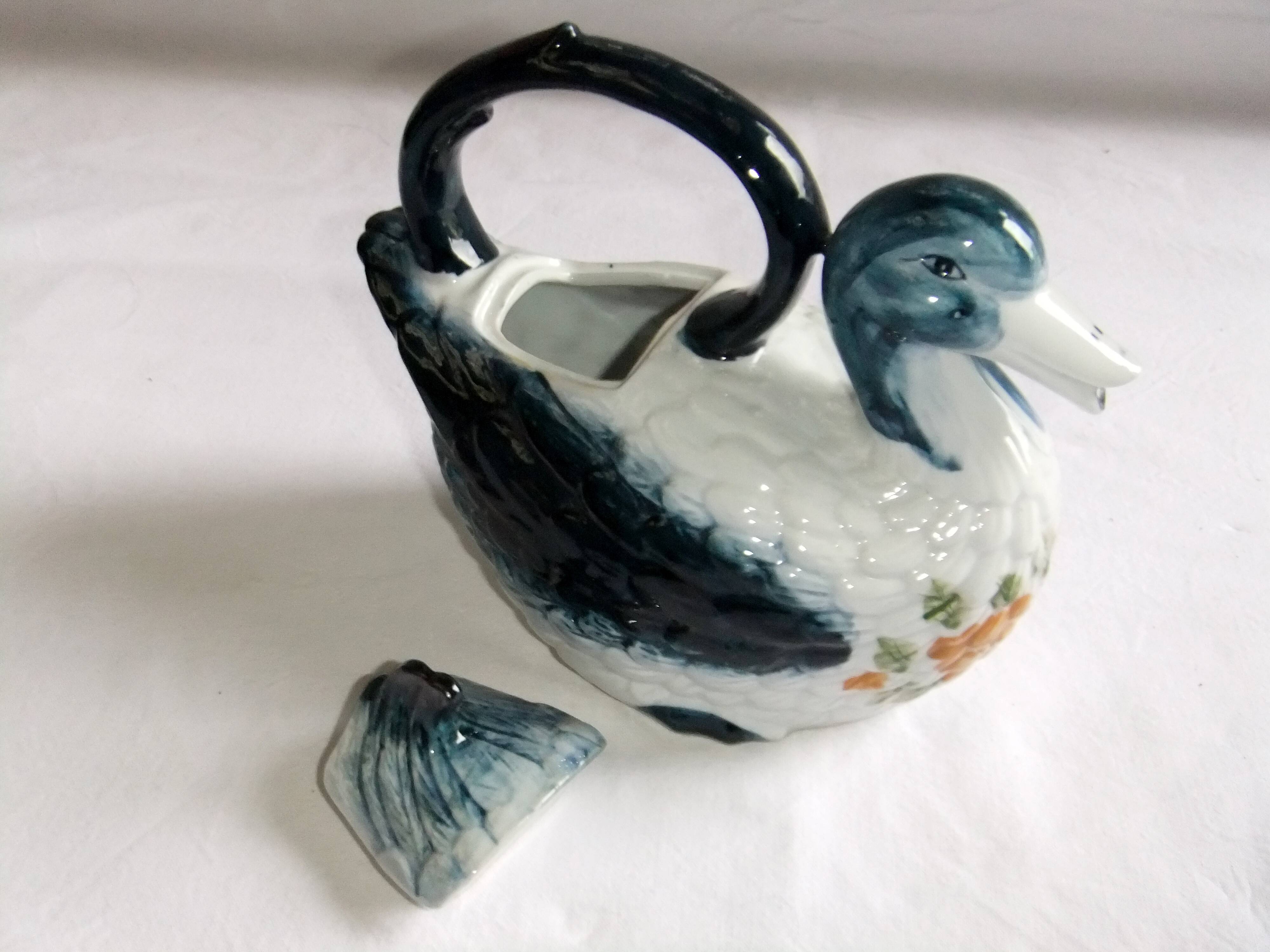 Pitcher teapot jug ceramic bird duck