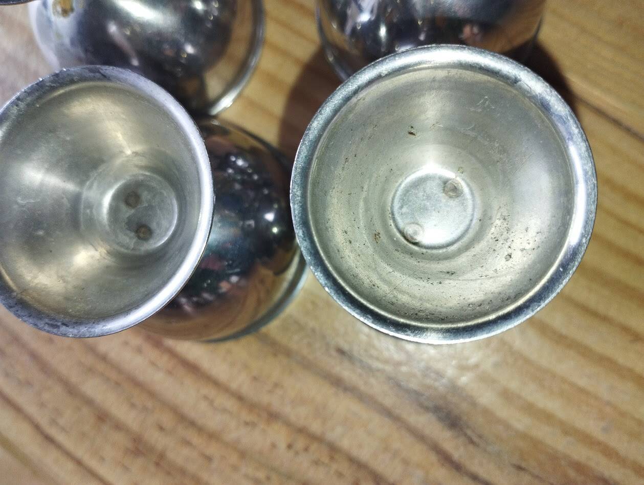 Set of 4 silver-plated egg cups – 1960s