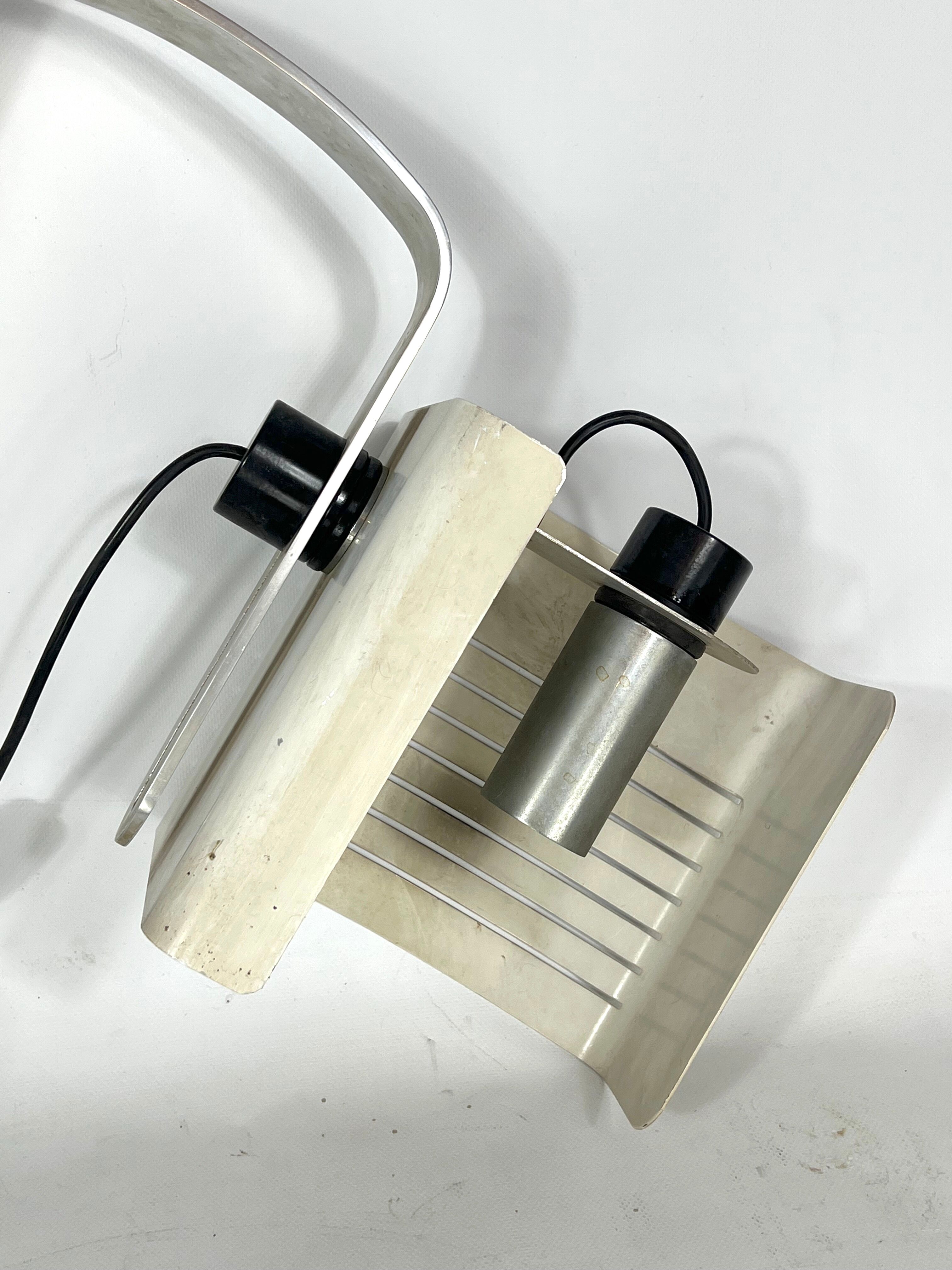 Vintage Italian aluminum and lacquer desk lamp from 60s