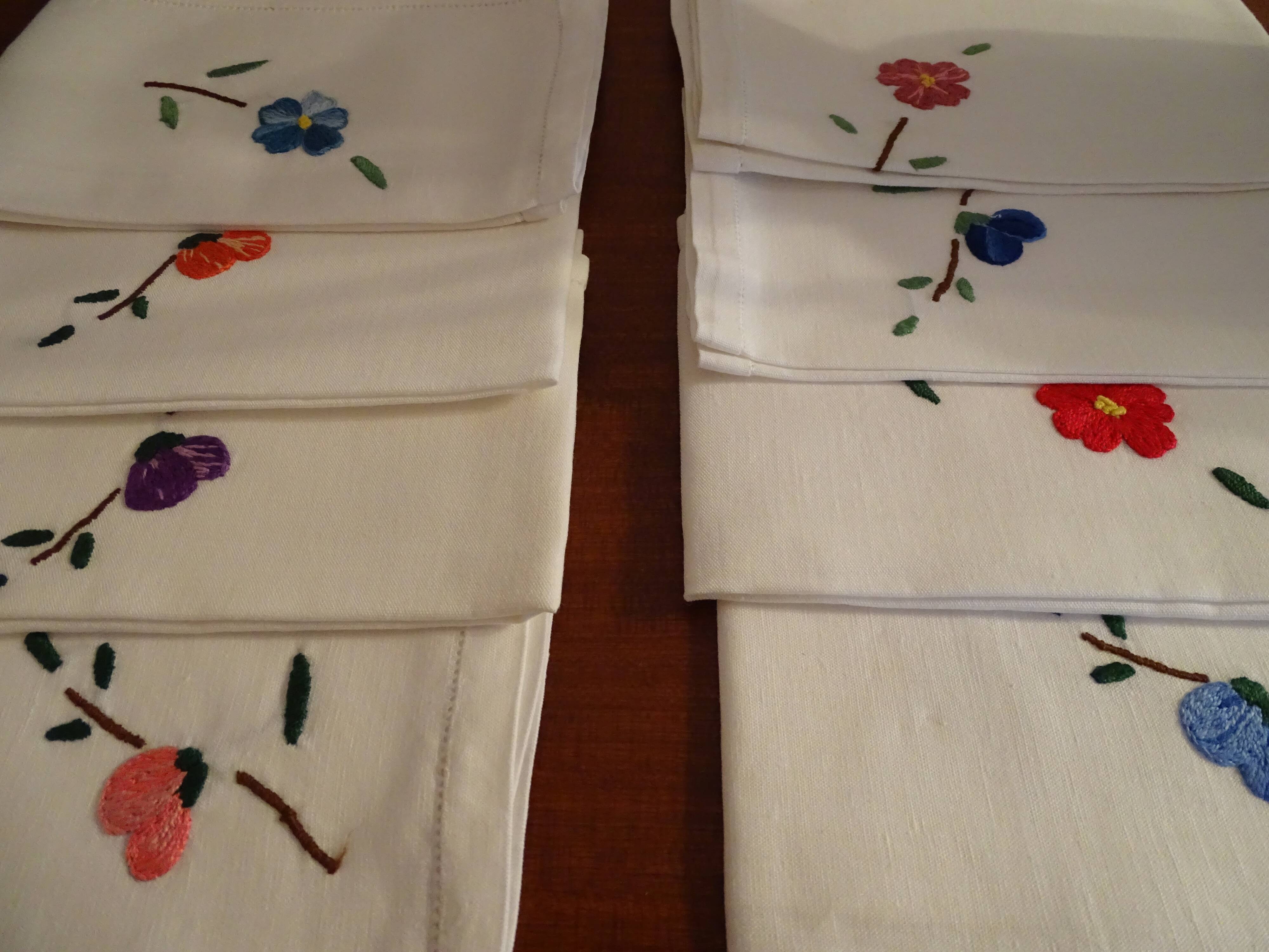 8 napkins embroidered flowers cotton mixed race 40 x 38