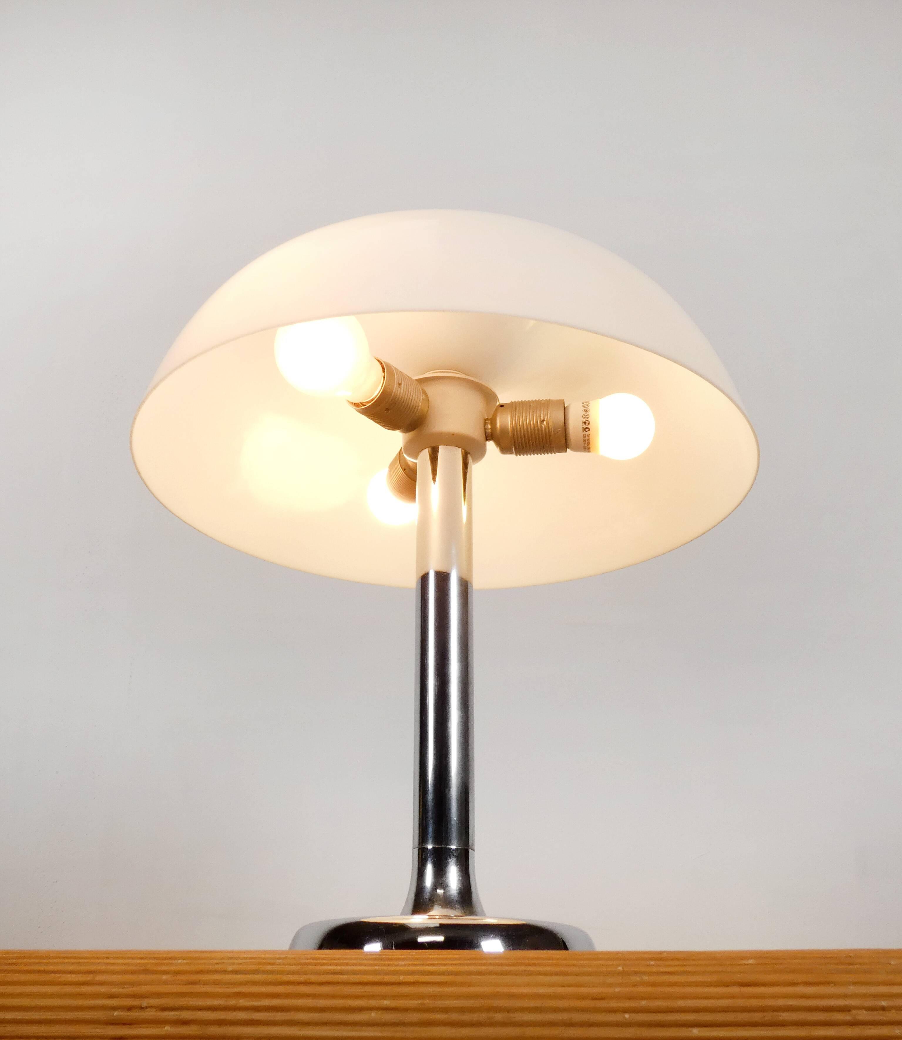 Egon Hillebrand table lamp model 7377