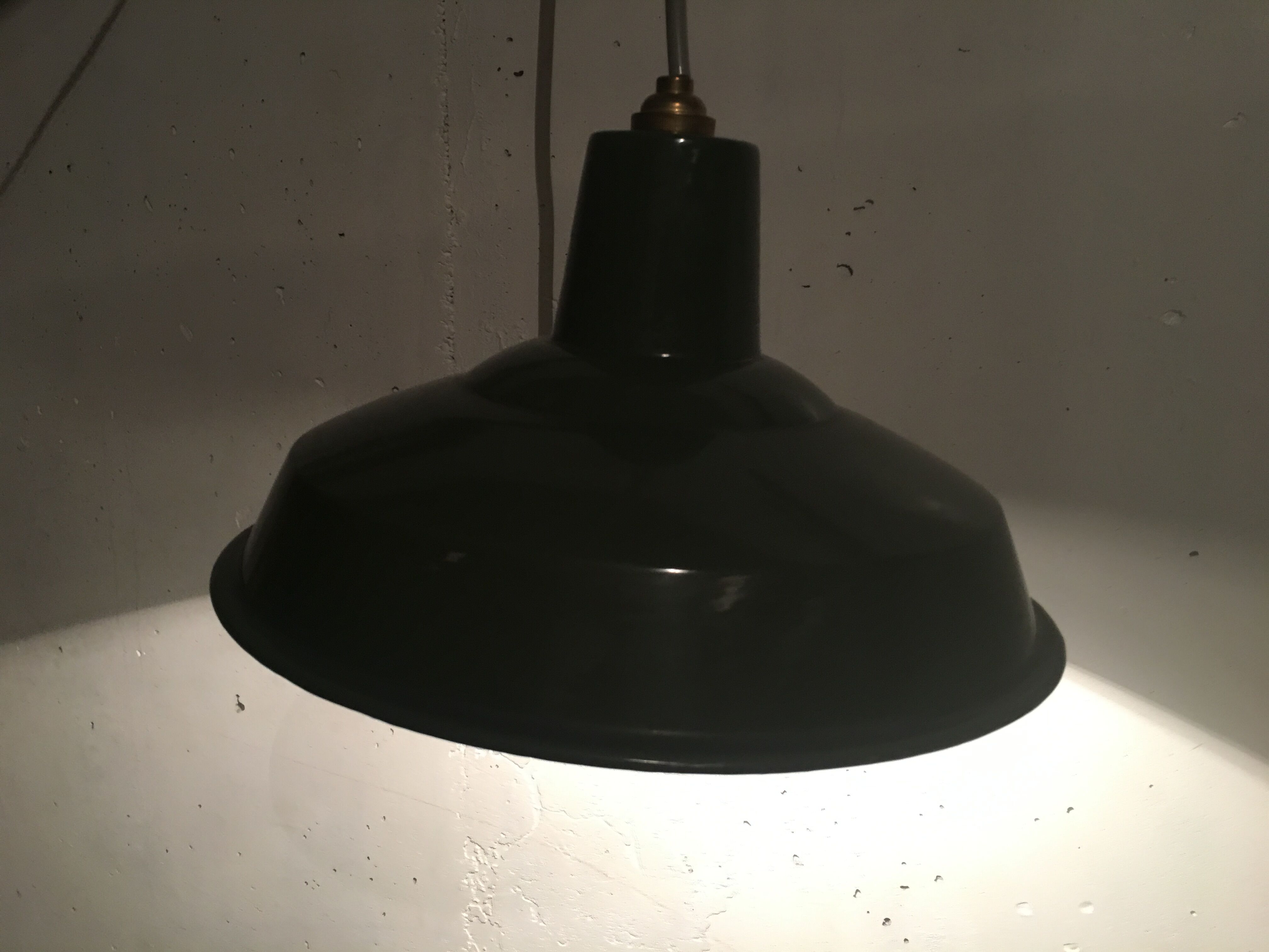 Industrial hanging of the 1950s