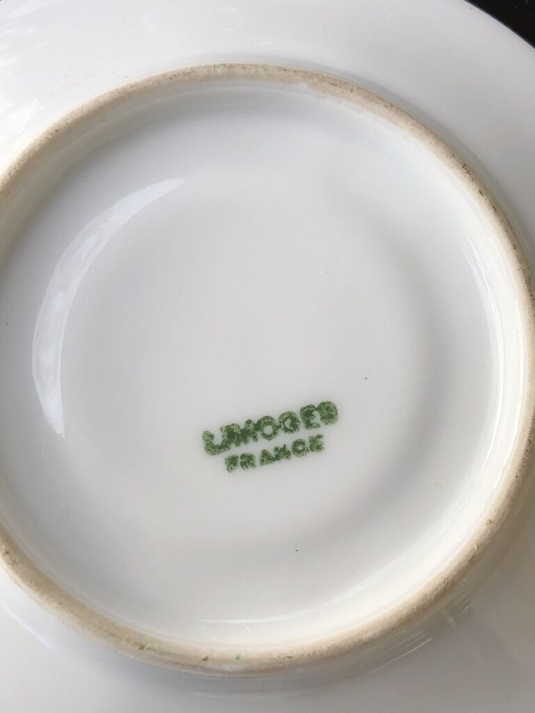 6 coffee cups assorted their subcup