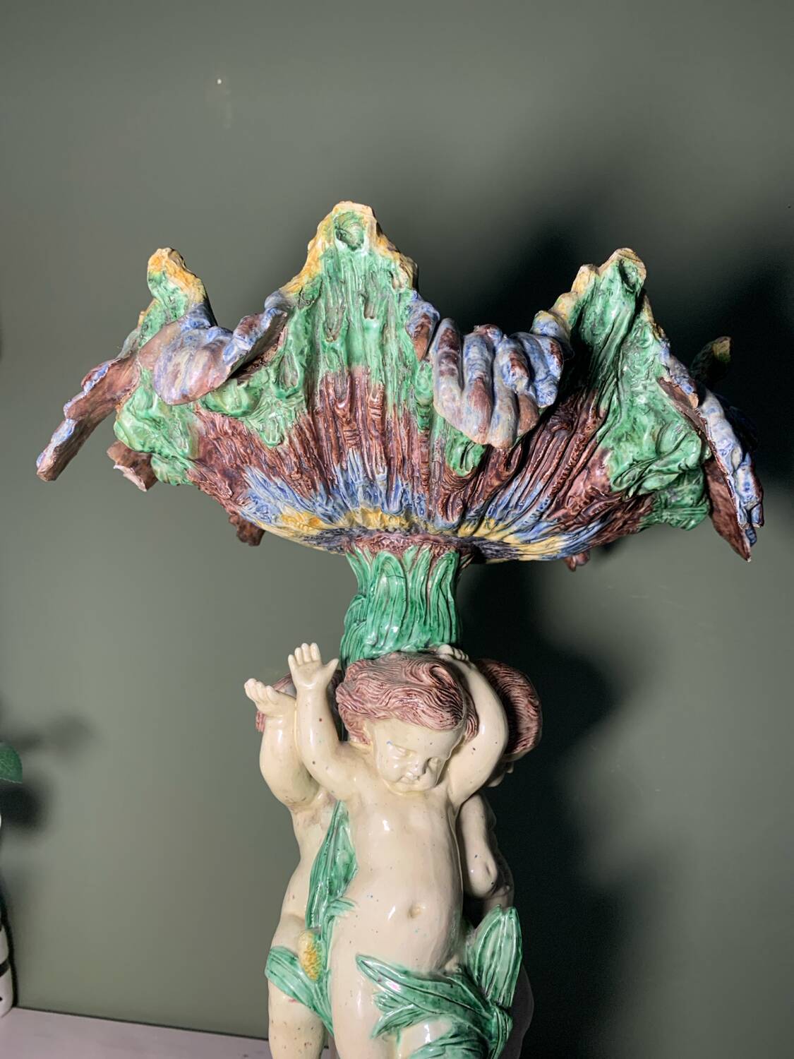 Vase with three cherubs Thomas Sergent 1870