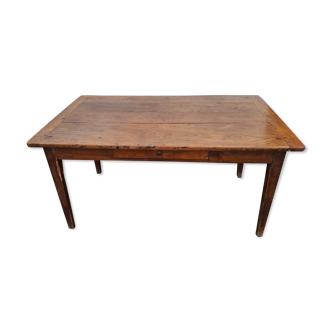Farm table