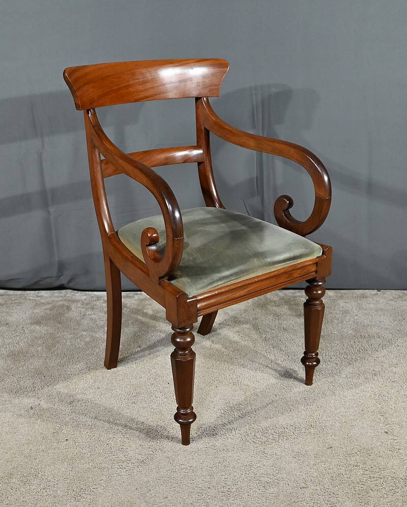 Armchair with Mahogany Crosses, Victorian period, England – 2nd part 19th century