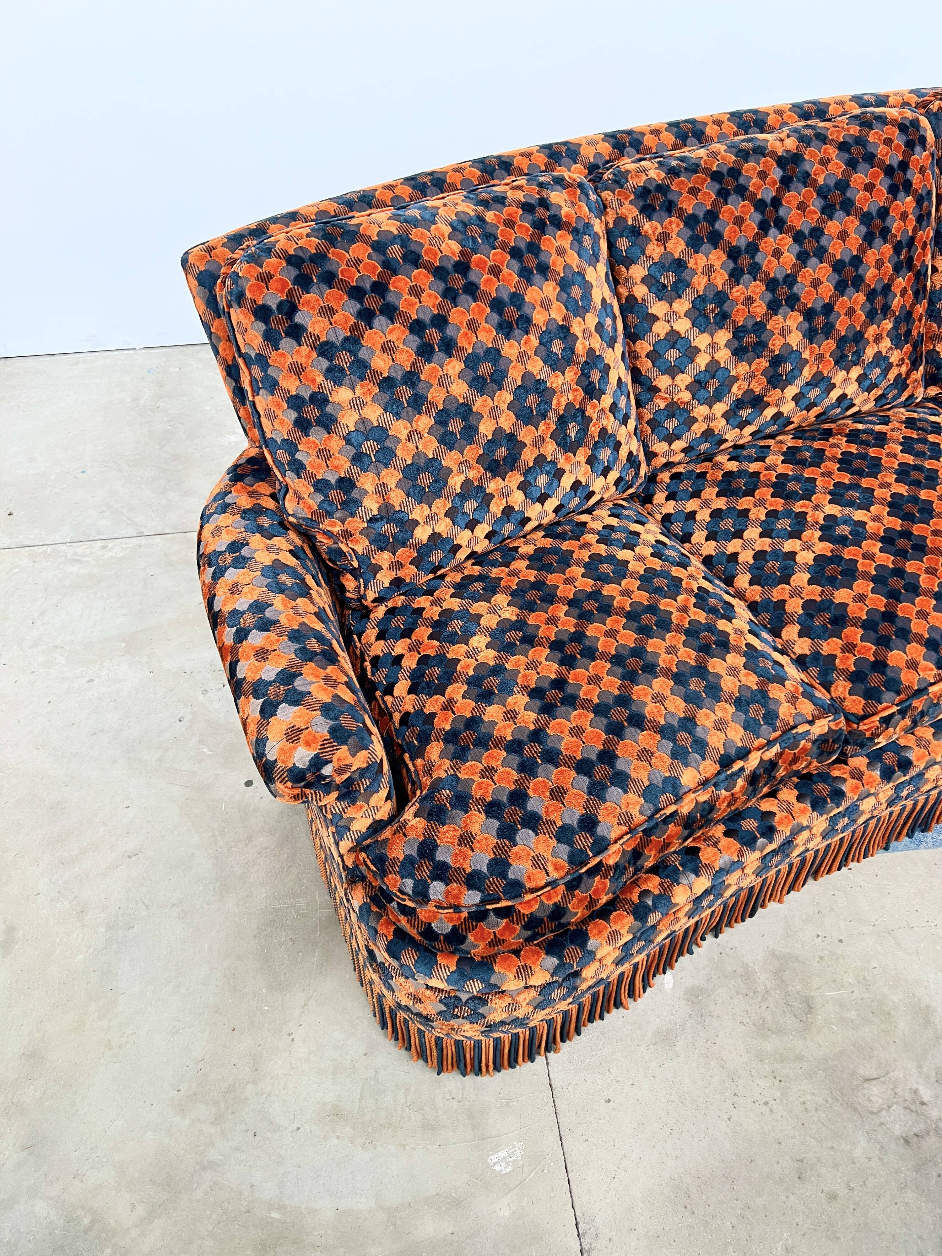 "Maximalist" 3-Seater Sofa 70s – Carved Velvet & Feathers