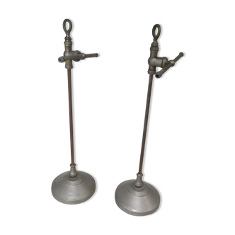 Pair of feet of Art Nouveau office lamps