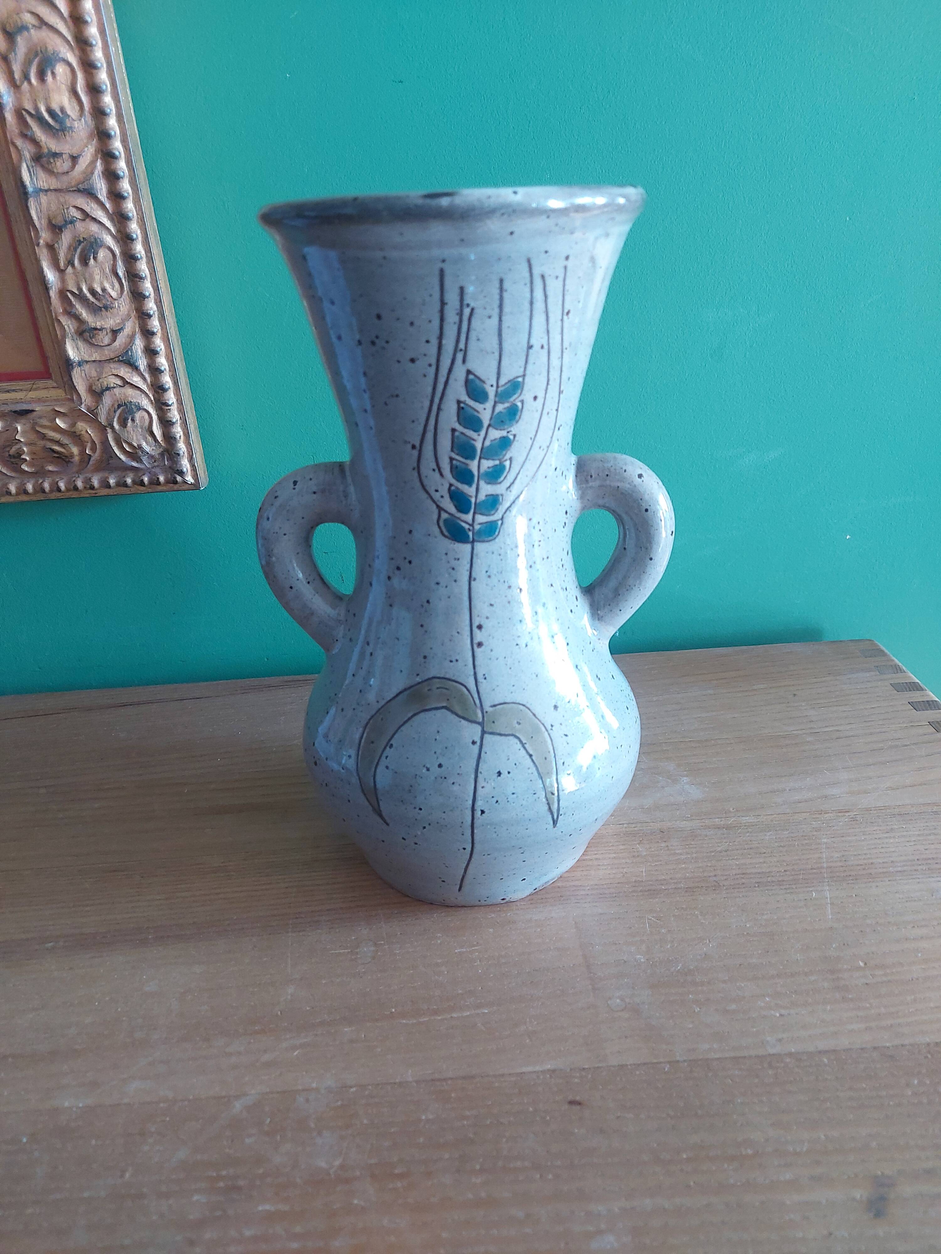 Ceramic vase the Dieulefit caves