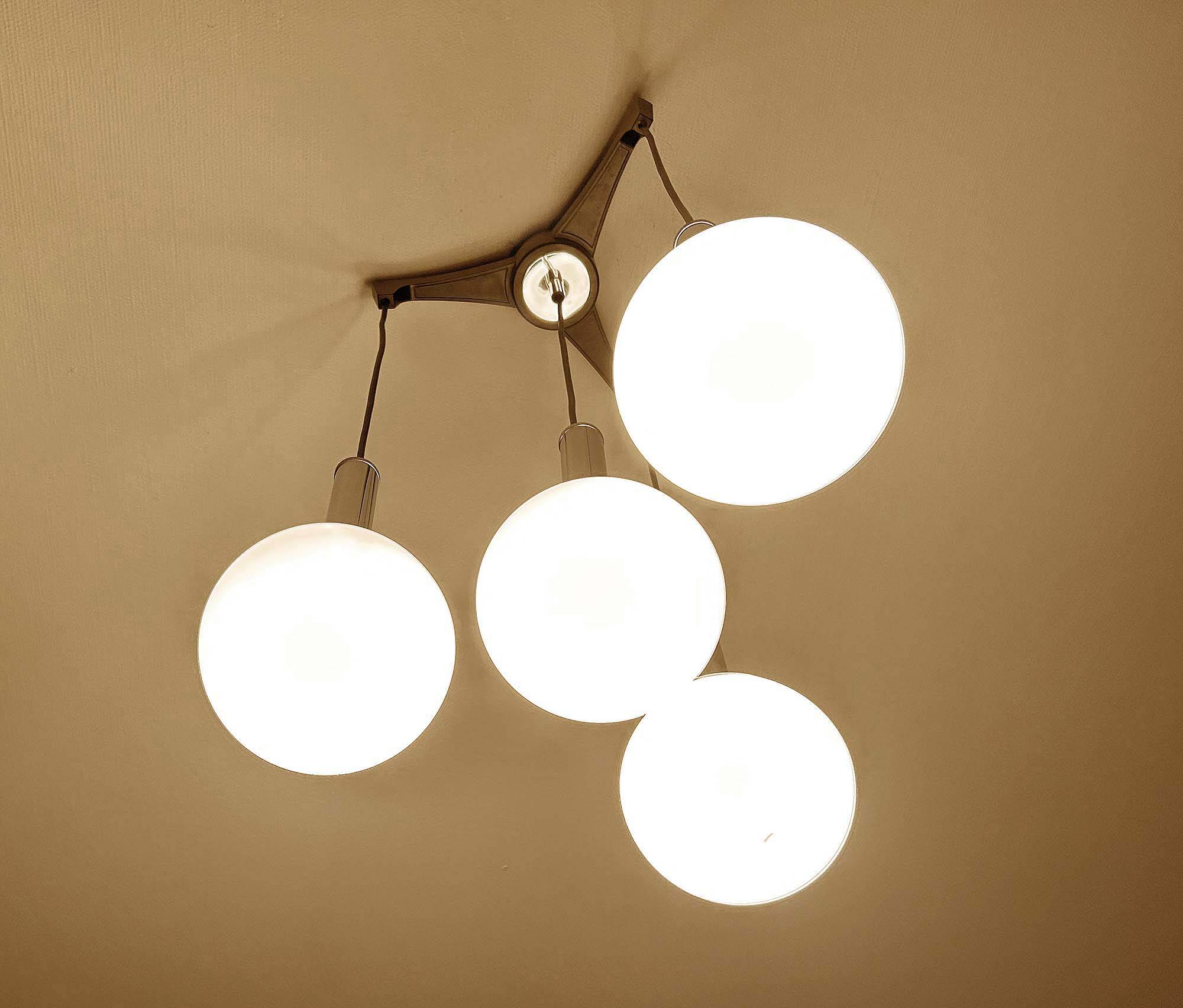 Vintage Design 70's Suspension