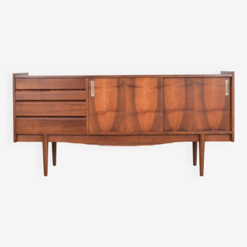 Mid-Century Polish Walnut Sideboard from Bytomskie Fabryki Mebli, 1960s.