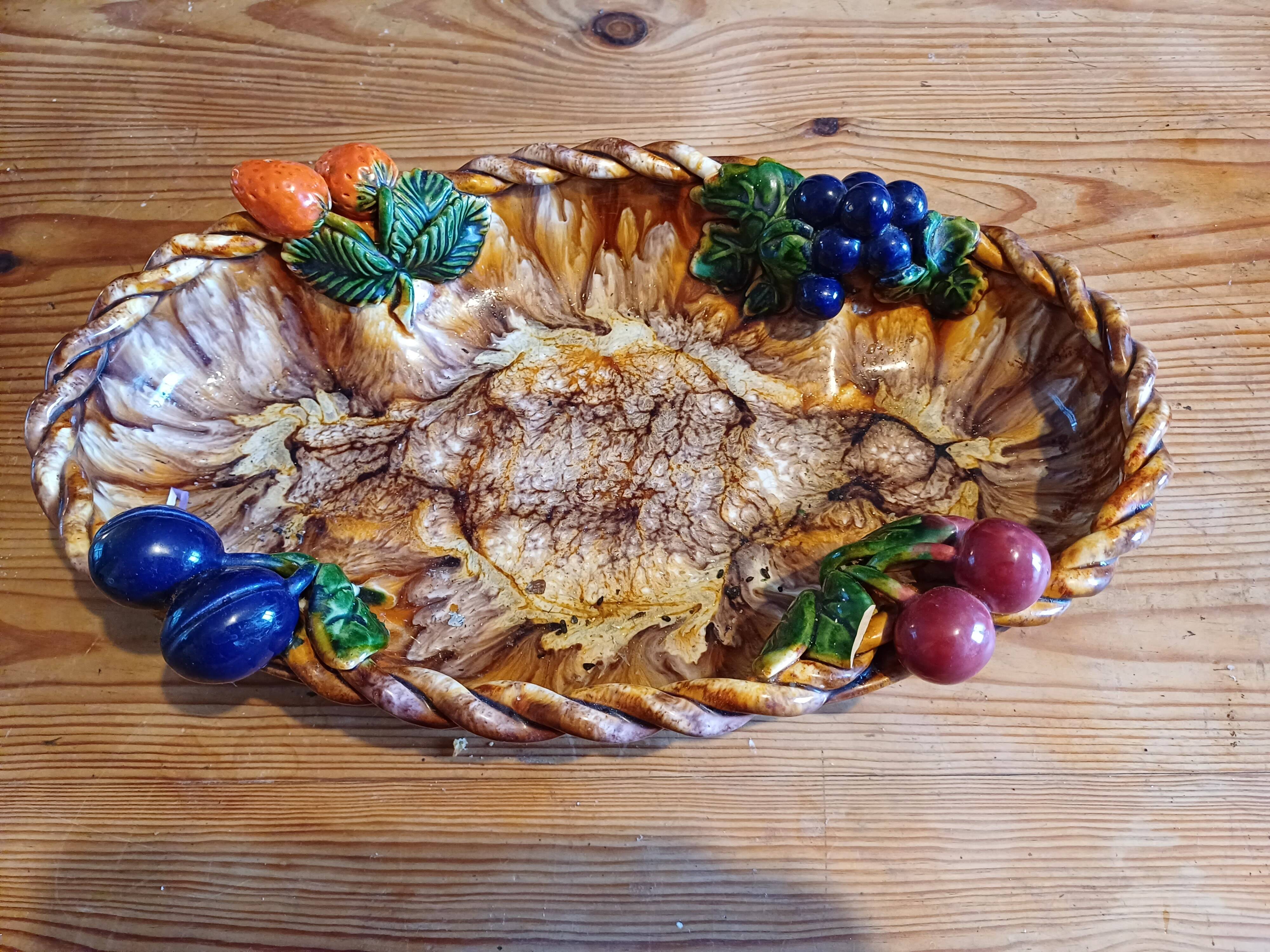Barbotine Dish Grad St Peter Austria