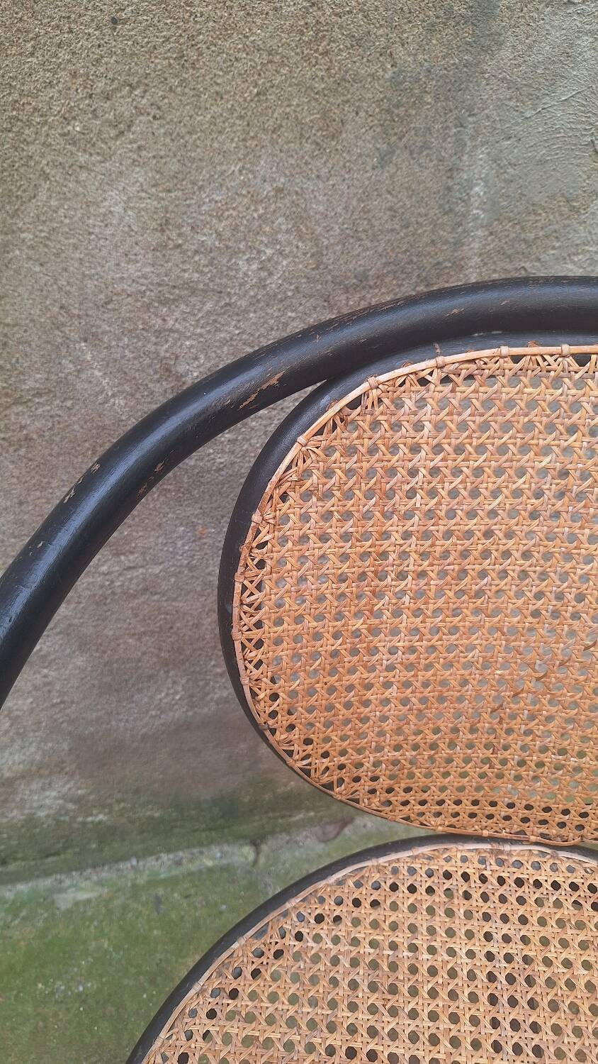 Thonet 5501 curved wooden armchair