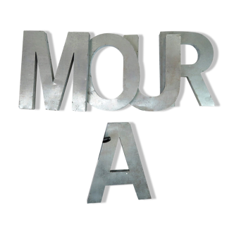 Letters in vintage galvanized zinc 20 cm: LOVE To put or fix on the wall