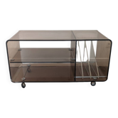 Table d'appoint en plexiglas fumé, années 70