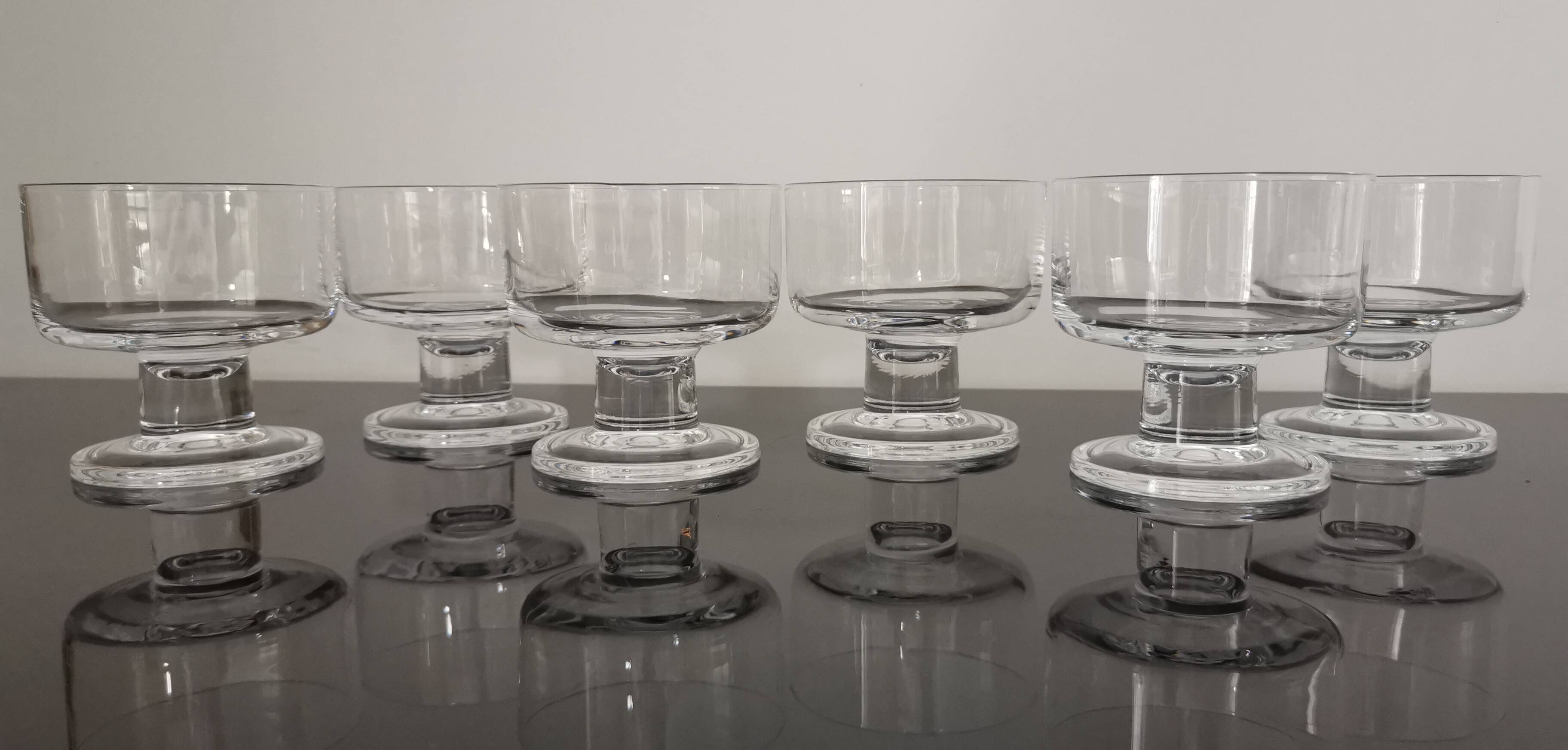 6 transparent cavalier cups thick vintage glass base 1970s