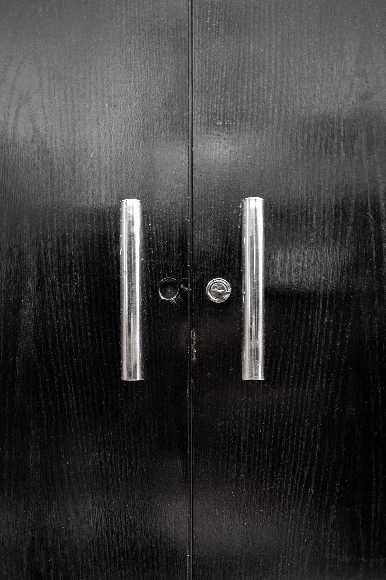 Buffet en acier et bois,  Bruno Weil pour Thonet, années 1930